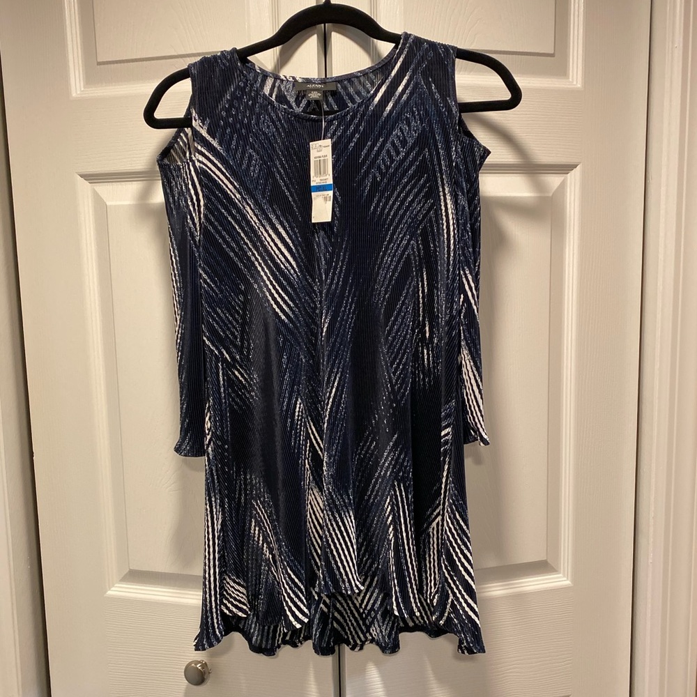 Cold shoulder tunic